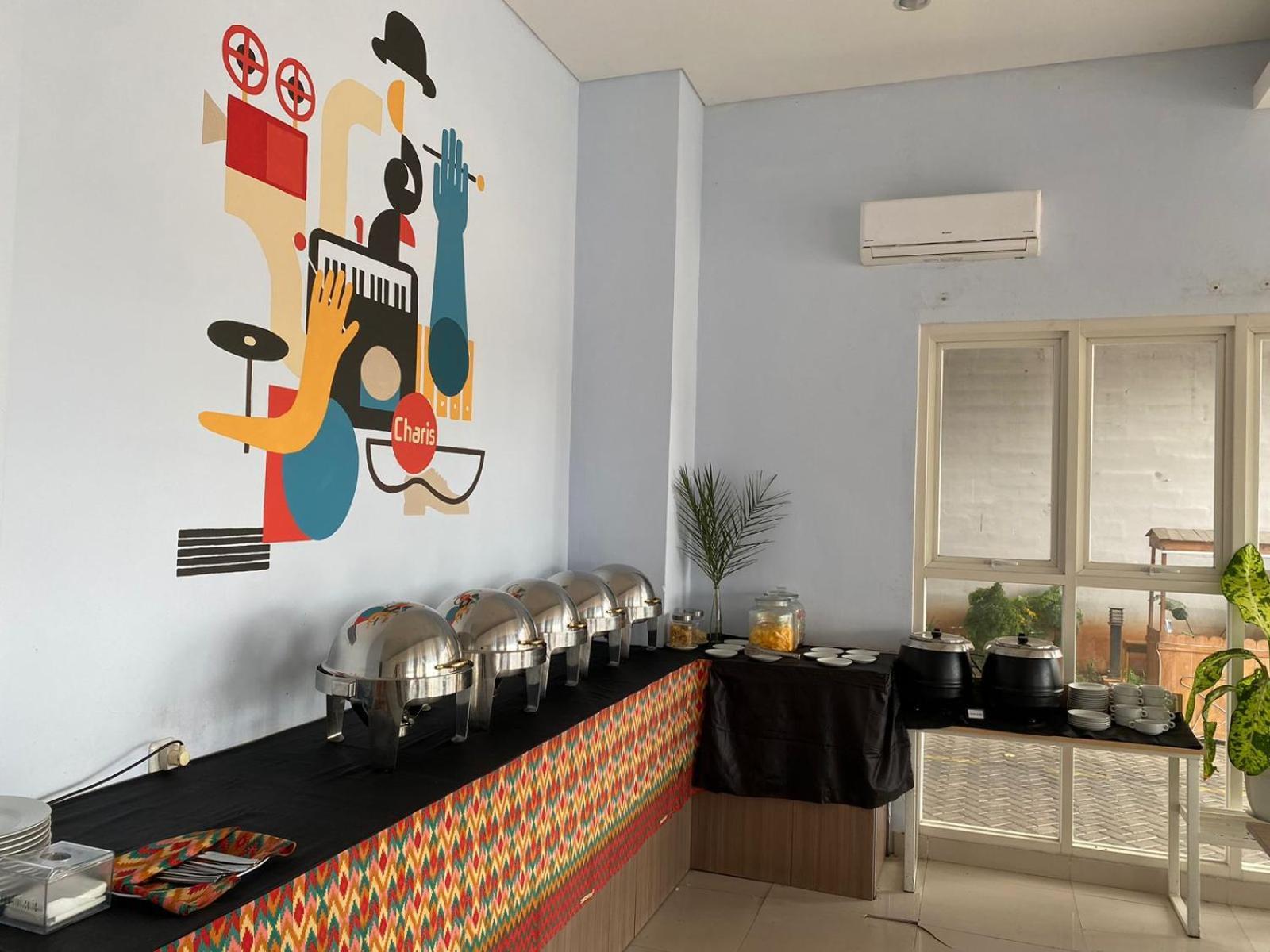 Votel Hotel Charis Tuban Tuban  ภายนอก รูปภาพ