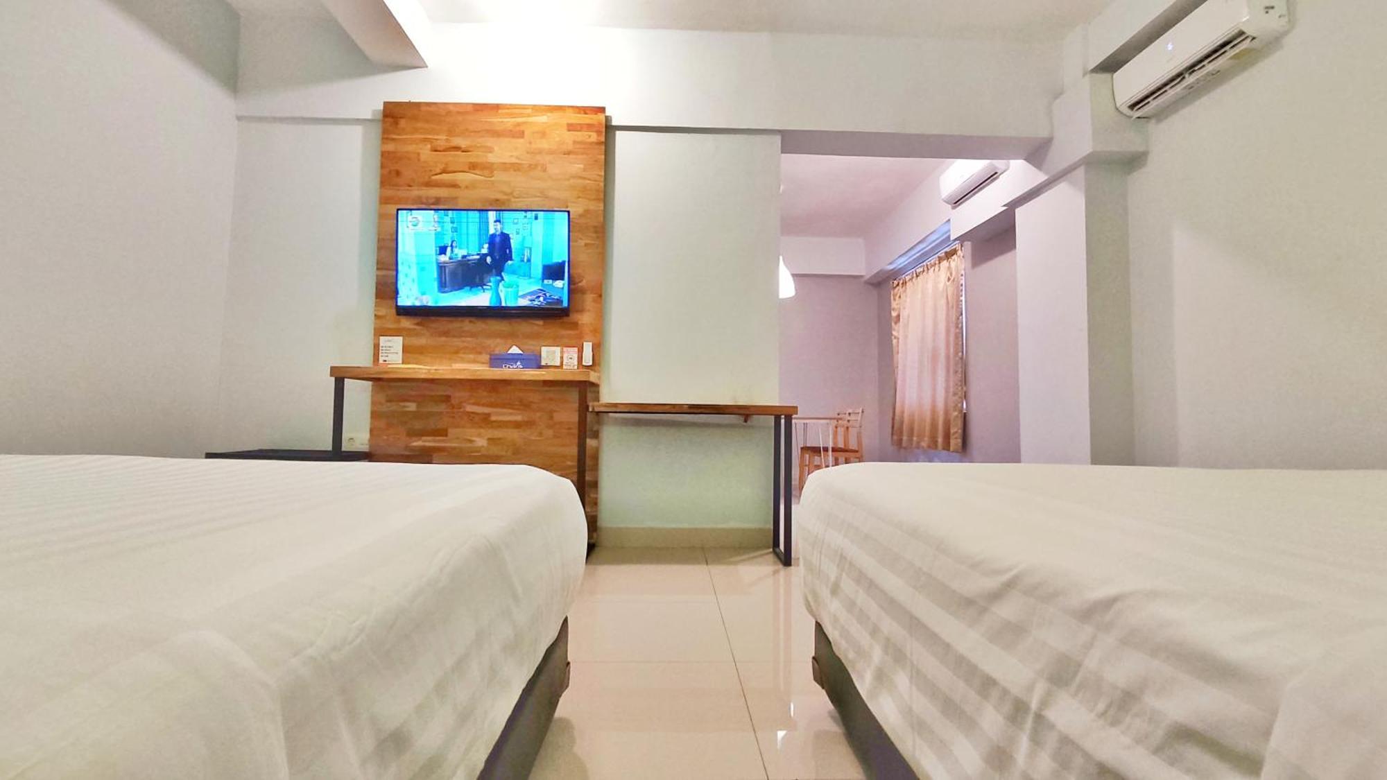 Votel Hotel Charis Tuban Tuban  ภายนอก รูปภาพ